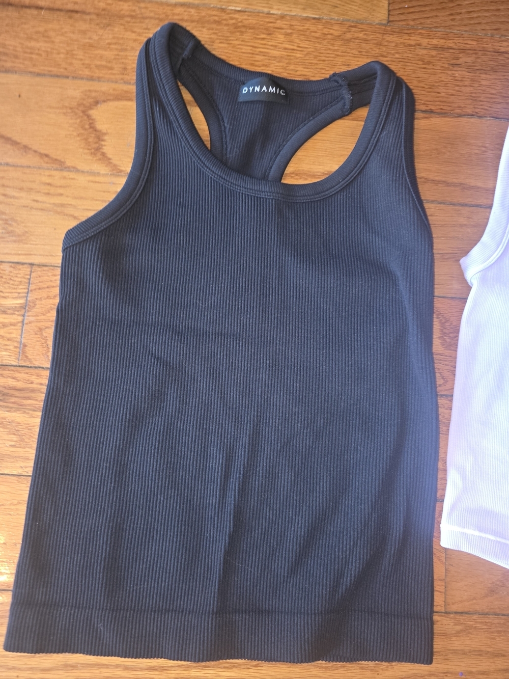 Dynamic Women's Set Of 2 Ribbed Tank Tops - Picture 2 of 10